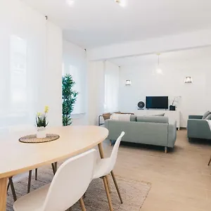https://amalur-apartment-by-people-rentals.bilbaohotelsspain.com